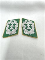 MATCHED COLLAR TAB PAIR