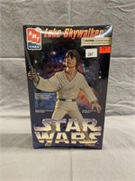 AMT Ertl Luke Skywalker Star Wars Figure (NIB)