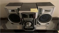 Sony stereo with speakers