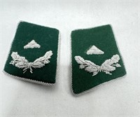 MATCHED COLLAR TAB PAIR