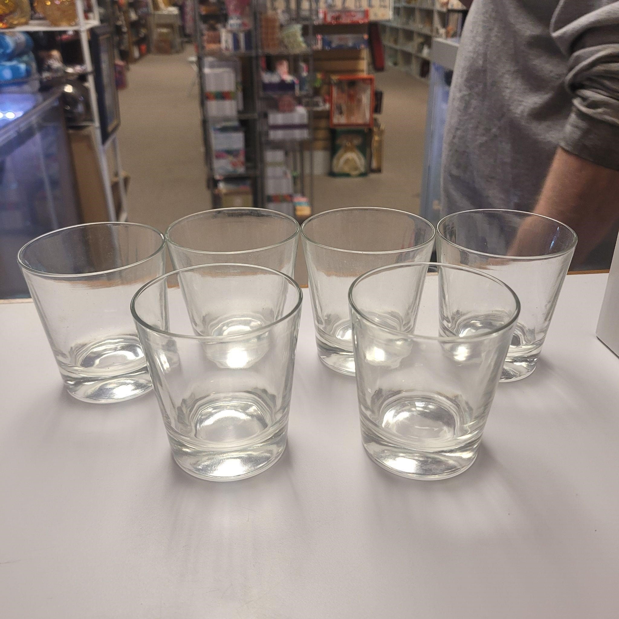 Lot of 6 whiskey glasses