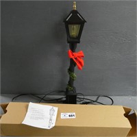 Byers Choice Lamp Post