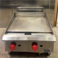 GRIDDLE GAS 24" OMCAN