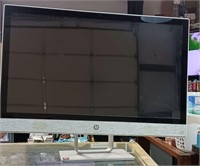 HP monitor (stand is broken-no cord)