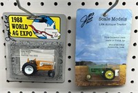 2-1:64 Minneapolis Moline & John Deere in