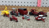 1:64 Pre Played With Die Cast Farm Toys