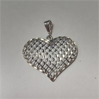 $300 10K  Heart Shape 1G Pendant