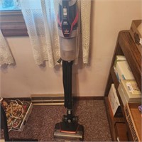 Bissell Electric Vacuum / Sweeper