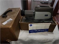 Vintage Argus PBB 200 Projector in Case w/