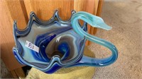 Blown glass - swan bowl (9 x 12 inches)