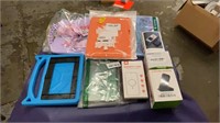 1 LOT OF ASST ELECTRONIC ACCESSORIES: TABLET