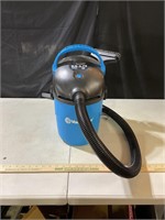 Vacmaster 2.5 gallon, 1.75 HP vacuum