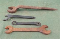 Misc wrenches including Rockwell and