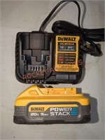 DeWalt 20V 5Ah Battery and Charger Combo