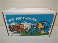 Case 800 Toy Farmer 1990 NIB 1/16