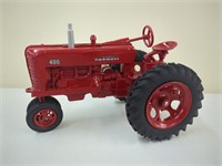 Farmall 400 Nicely Restored 1/16