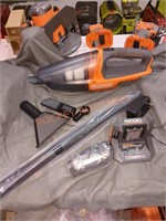 RIDGID 18V Cordless Hand Vacuum Kit