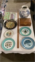 Decorative plates, decorative vase, wood box