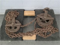 Yale Vintage Two Piece Heavy Chain Hoist