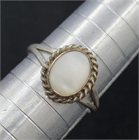 Sterling Mother Of Pearl Ring Sz 8 Total Weight