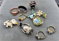 Assorted Jewelry Lot Rhinestone Brooches Pins