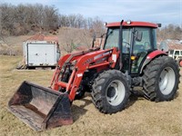 2006 Case IH JX95 Tractor w/ LX132 Loader