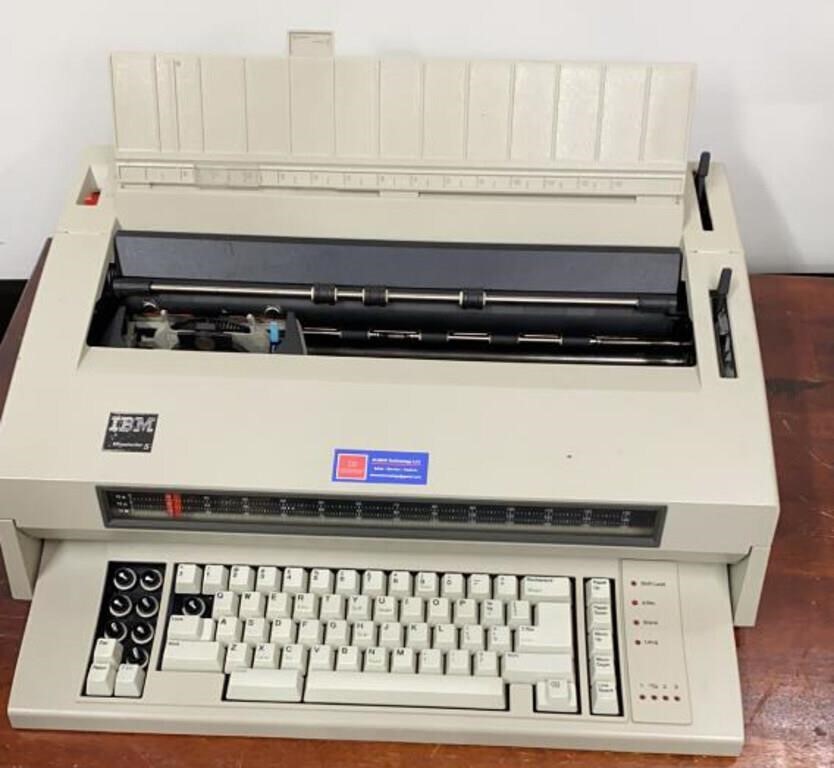 PREOWNED Vintage IBM Electric Typewriter 674X