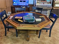 CARD/POKER TABLE WITH CHAIRS & CARDS/CHIPS