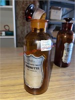Vintage Wyath rhinitis amber Glass Lidded Jar