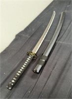 New samurai sword 40 inches has sheath very sharp