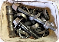 Assorted Axle bits