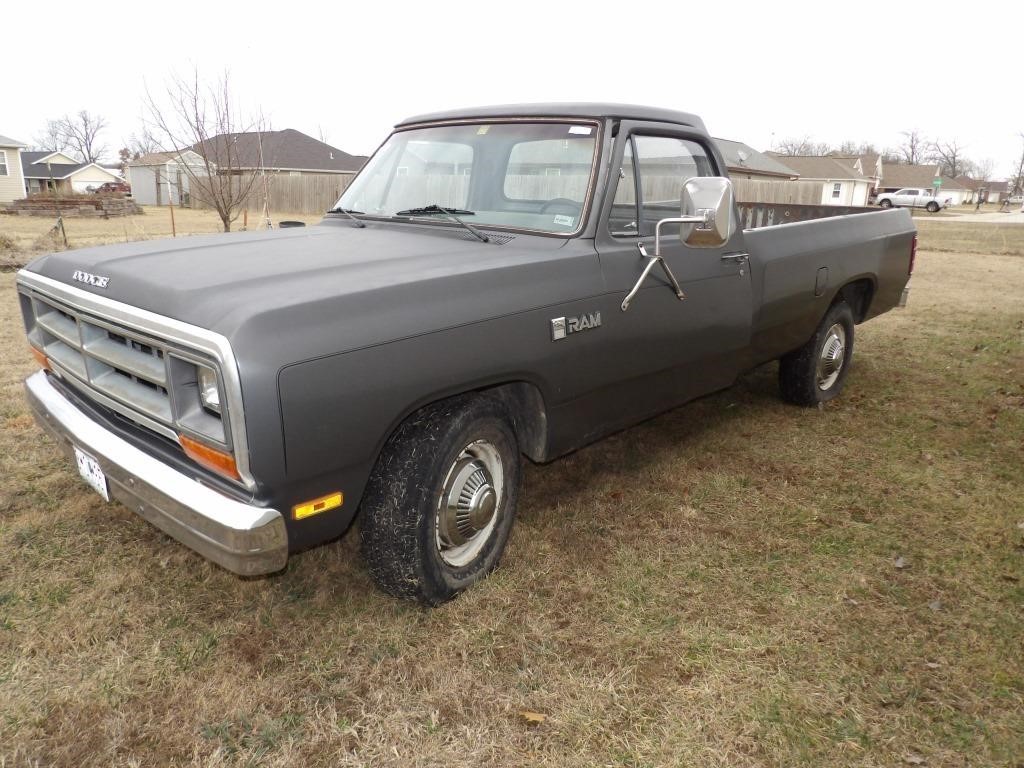 1985 Dodge 3/4 Ton pickup 4 speed manual