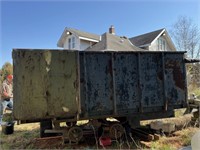 12ft Dump trailer has wheels NO TITLE