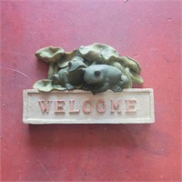 Frog welcome sign. 6" side to side