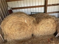 2 rolls of hay