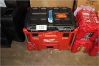 milwaukee packout tool box