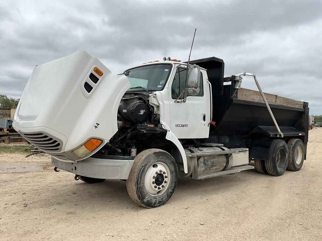 LL2 - 2007 Stirling Dump Truck