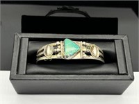 NAVAJO STERLING SILVER TURQUOISE CUFF