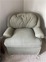Overstuffed armchair FL