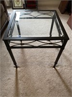 Glass-topped metal end table S