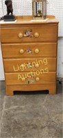 VINTAGE WOODEN CHILD'S CHEST OF DRAWERS
