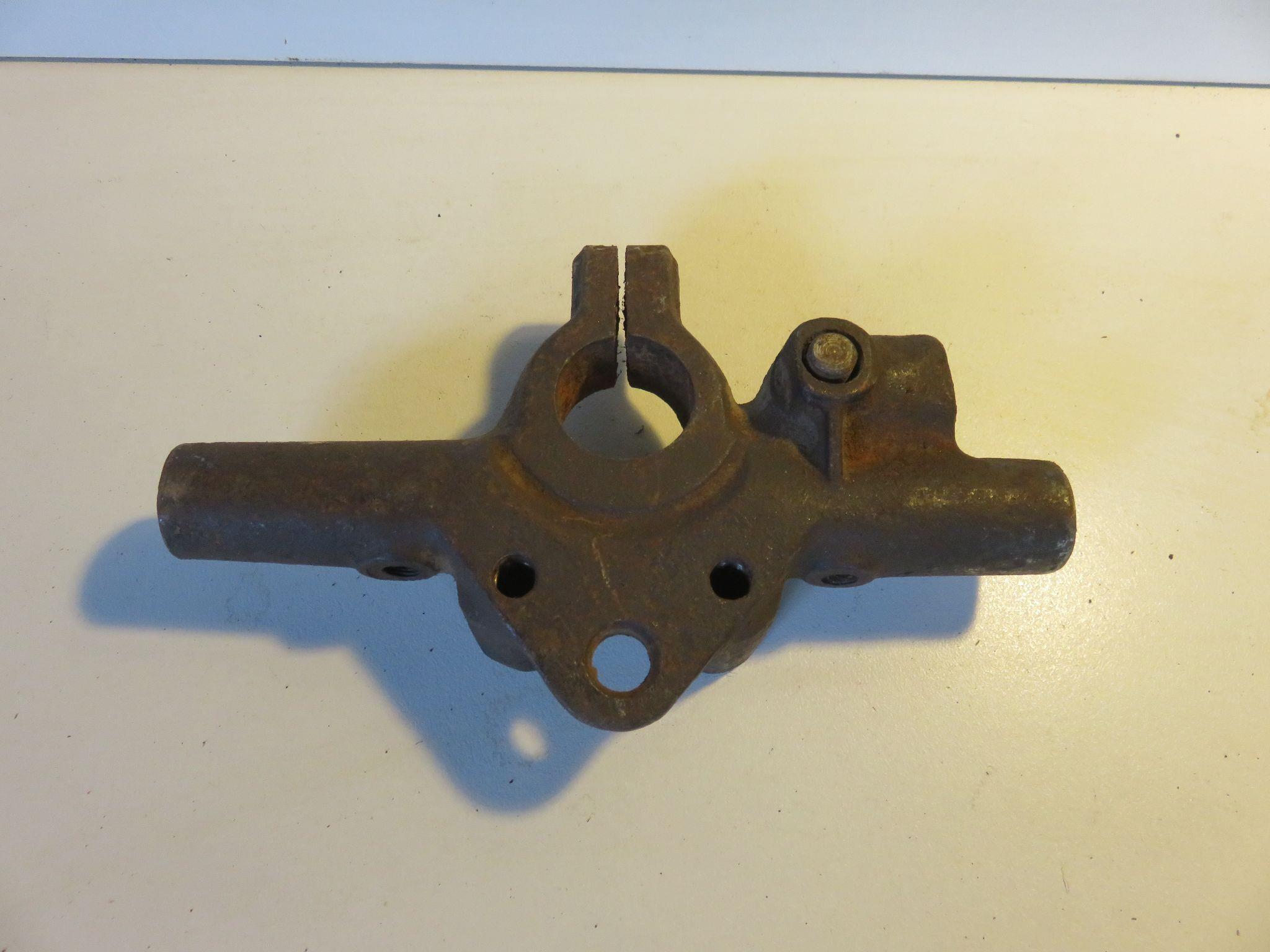 Fork Head Clamp 180mm Wide