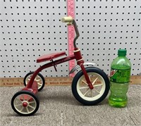 Little radio flyer trike