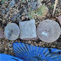 3 Outdoor Decorative Garden Stones