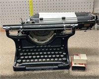 Under wood model 12 type writter