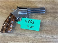 GS - Smith & Wesson .357 Magnum Revolver