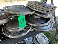 SL/C5 - Assorted Ford Hubcaps