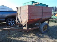WOODEN AUGER FEED WAGON