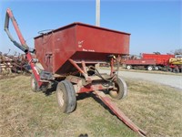 GRAVITY WAGON WITH BEAN AUGER