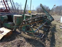 JOHN DEERE 494AN?  6 ROW PULLTYPE PLANTER